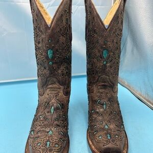 Corral women 7.5 studded inlay cowgirl boots
